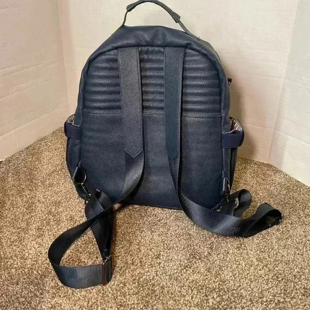 Rad|Rev navy blue backpack/diaper bag. Great condition! - Picture 5 of 11